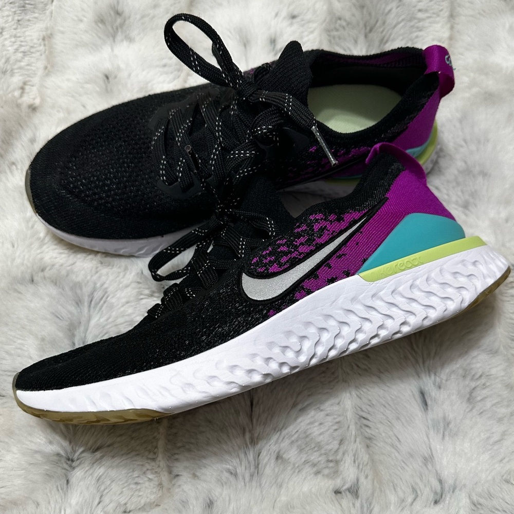 Nike Epic Reaction Flynit Sneaker Size 7Y